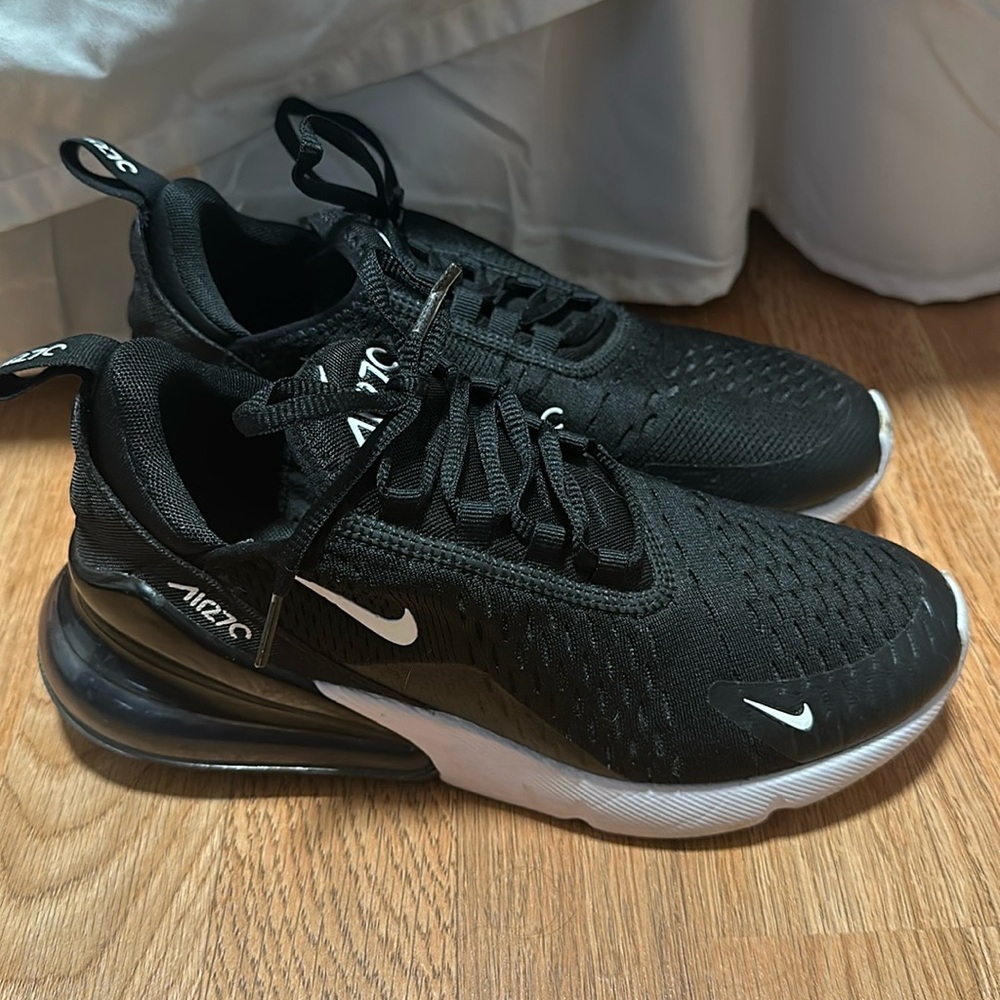 Women’s Nike air max 270